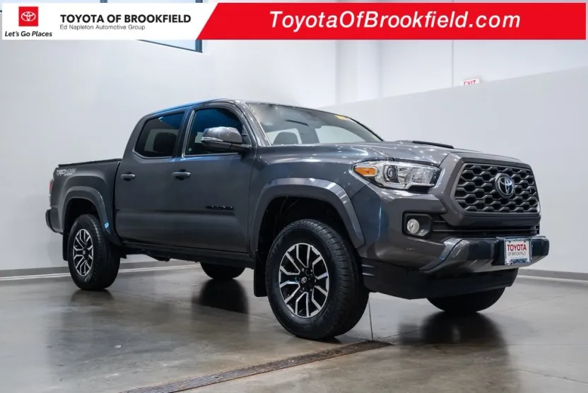 2022 Toyota Tacoma TRD Sport photo 1