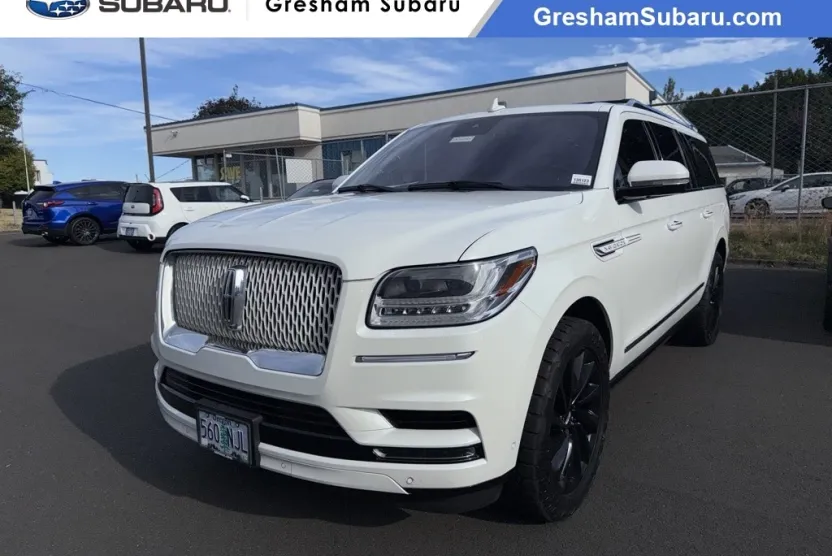 2020 Lincoln Navigator L Reserve photo 1
