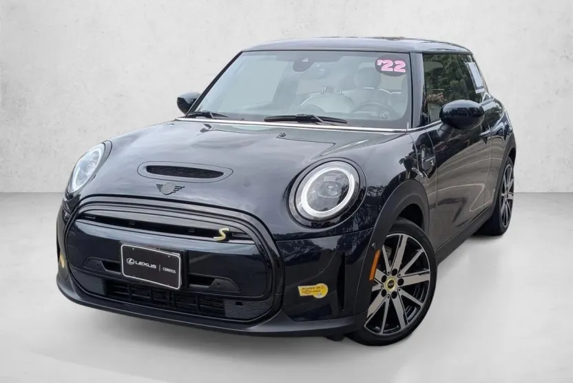2022 Mini Cooper Hardtop SE photo 1