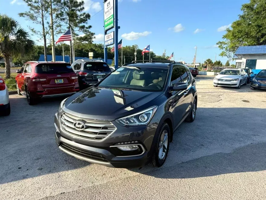 2017 Hyundai Santa Fe Sport photo 1