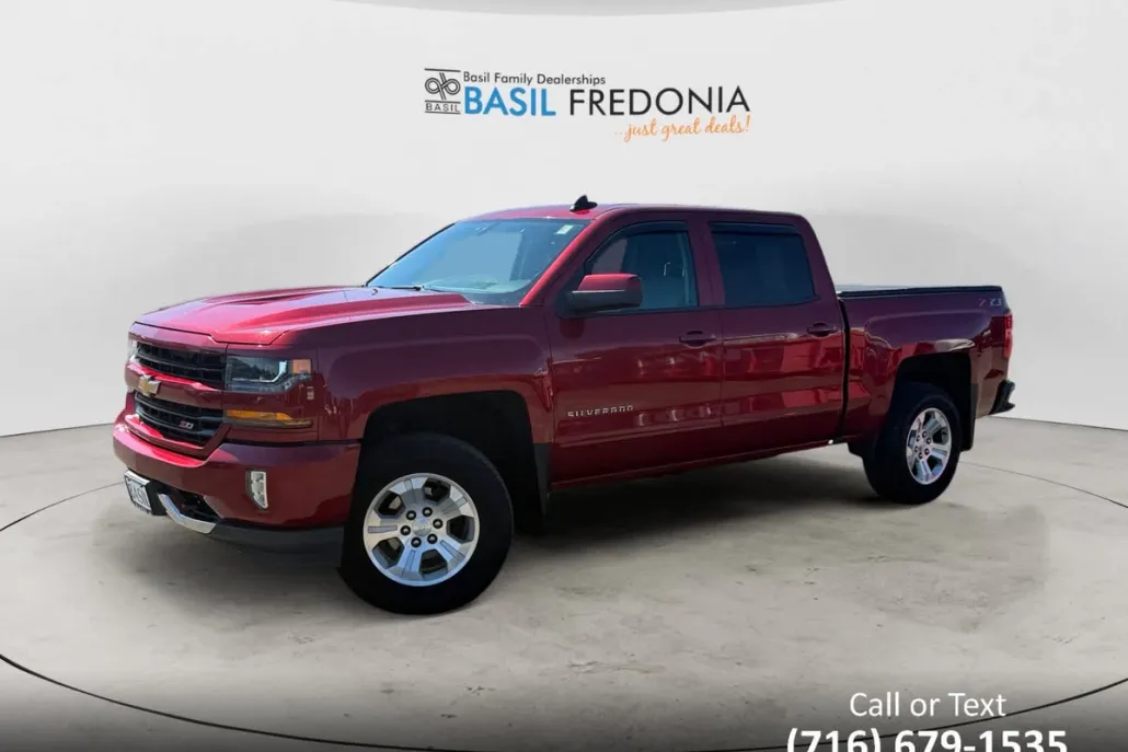 2018 Chevrolet Silverado 1500 LT photo 1