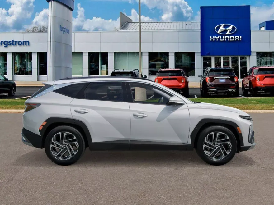 2025 Hyundai Tucson Hybrid Limited photo 1