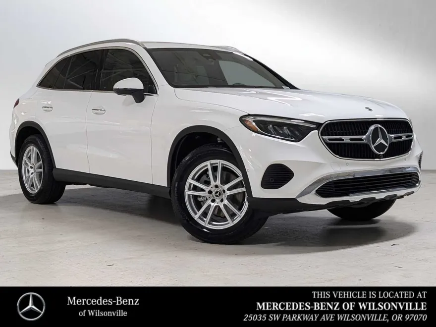 2025 Mercedes Benz GLC 300 4MATIC photo 1
