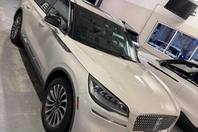 2022 Lincoln Aviator Reserve photo 1