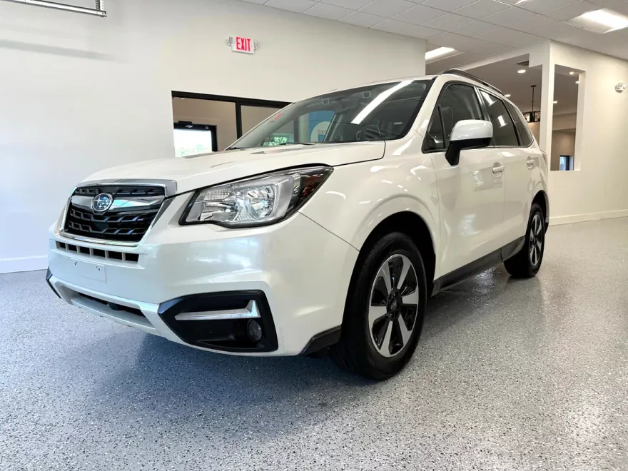 2018 Subaru Forester 2.5i Premium photo 1