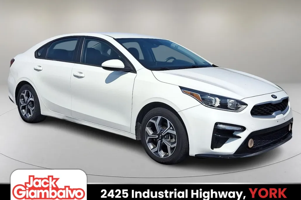 2021 Kia Forte LXS photo 1