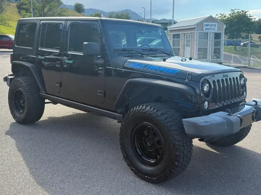 2017 Jeep Wrangler Unlimited Willys photo 1