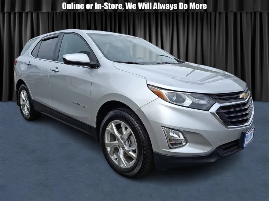2020 Chevrolet Equinox LT photo 1