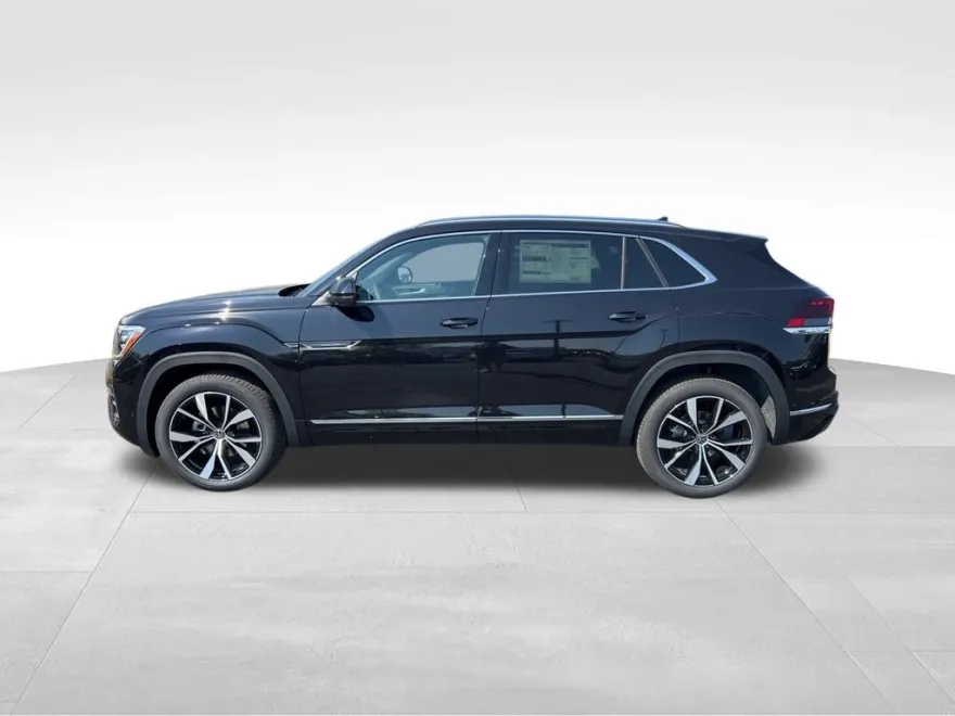 2026 Volkswagen Atlas Cross Sport SEL Premium R-Line photo 1