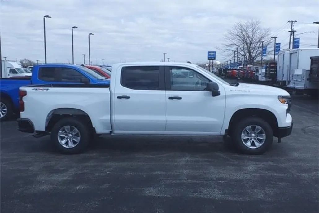 2025 Chevrolet Silverado 1500 photo 1