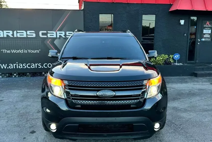 2015 Ford Explorer Limited photo 1