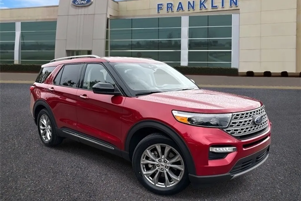 2023 Ford Explorer Limited photo 1