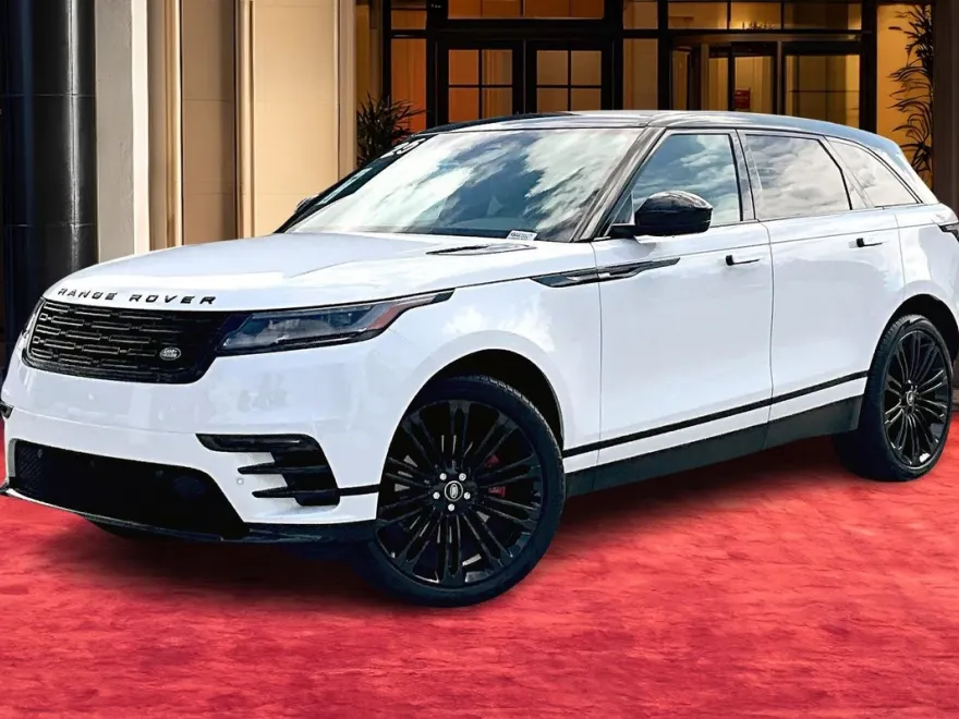 2025 Land Rover Range Rover Velar SE photo 1