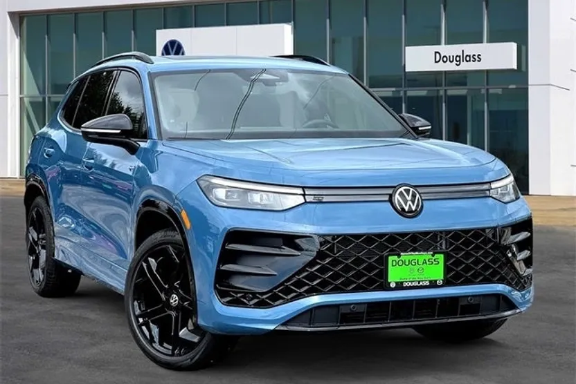 2025 Volkswagen Tiguan SE R-Line Black photo 1