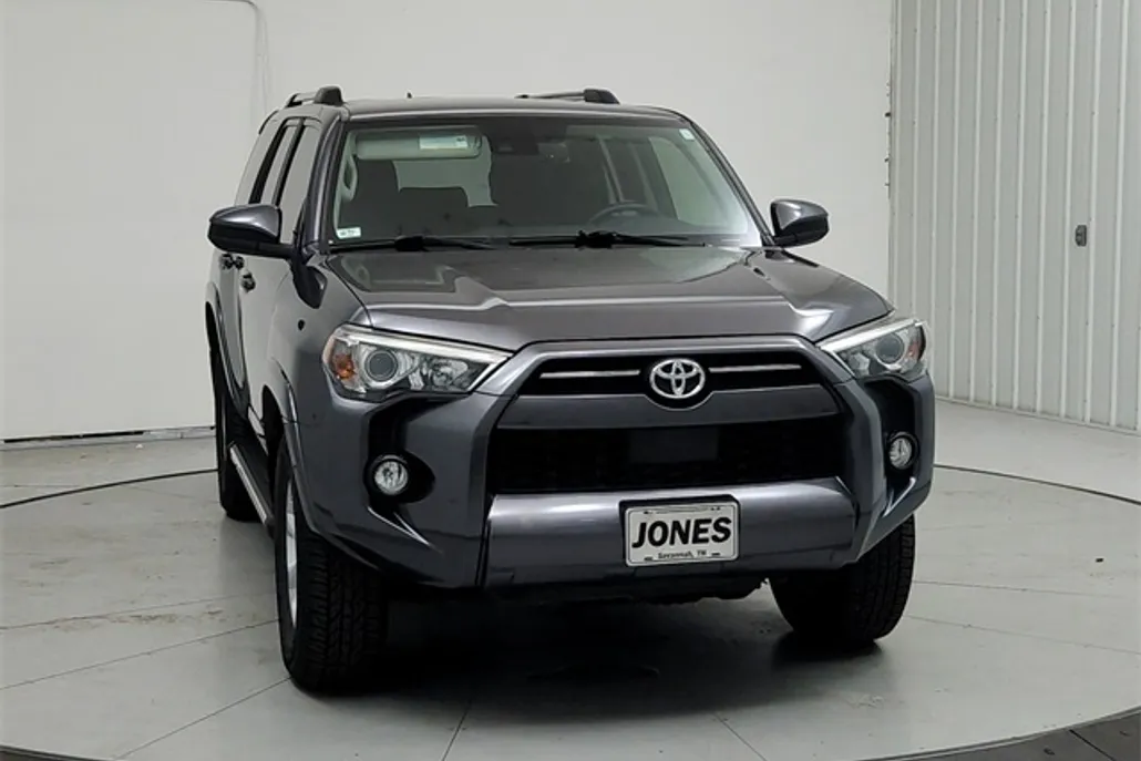 2020 Toyota 4Runner SR5 photo 1