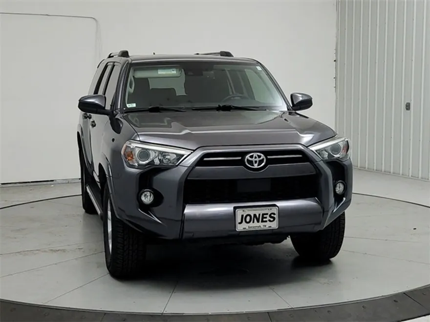 2020 Toyota 4Runner SR5 photo 1