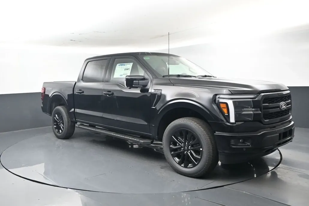 2025 Ford F-150 Lariat photo 1