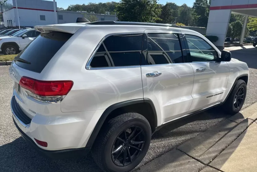 2018 Jeep Grand Cherokee Limited photo 1