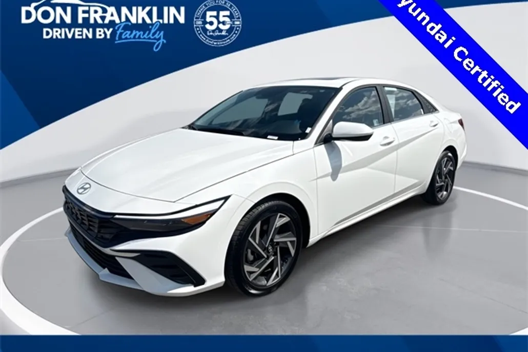 2025 Hyundai Elantra SEL Convenience photo 1