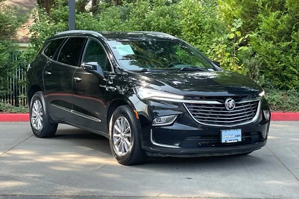 2024 Buick Enclave Premium photo 1