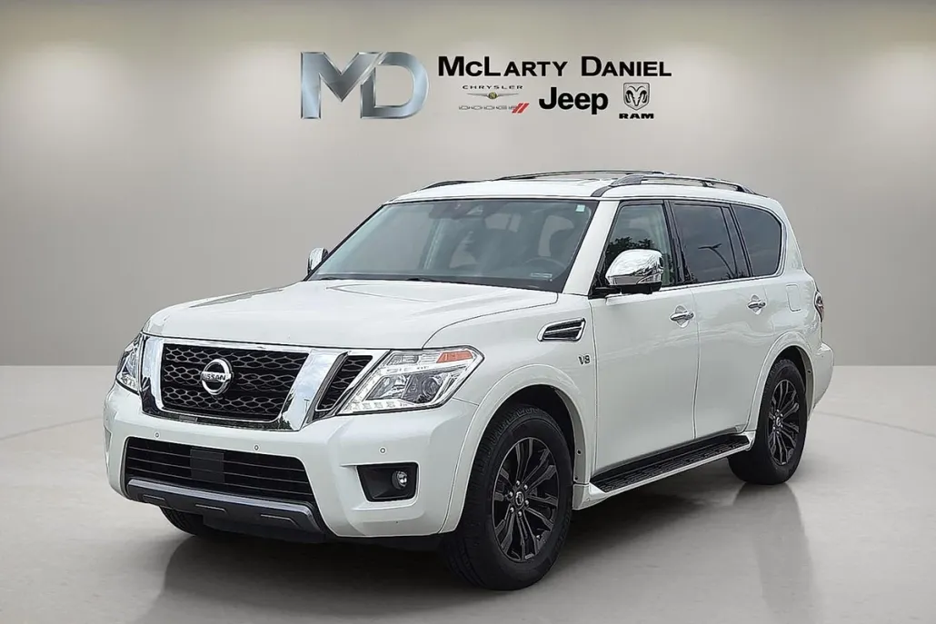 2019 Nissan Armada Platinum photo 1