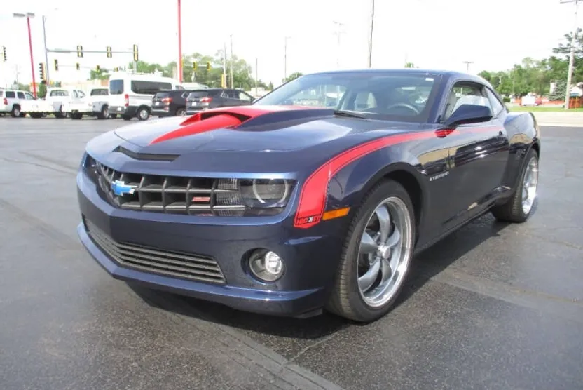 2011 Chevrolet Camaro Coupe 1SS photo 1