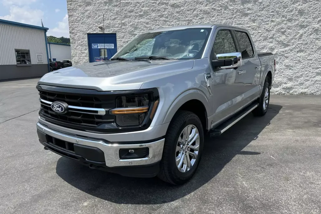 2024 Ford F-150 XLT photo 1