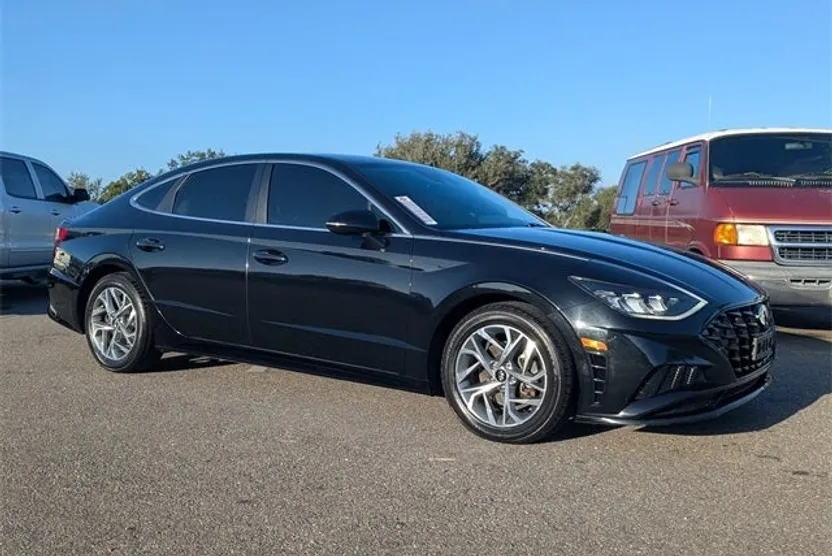 2020 Hyundai Sonata SEL photo 1