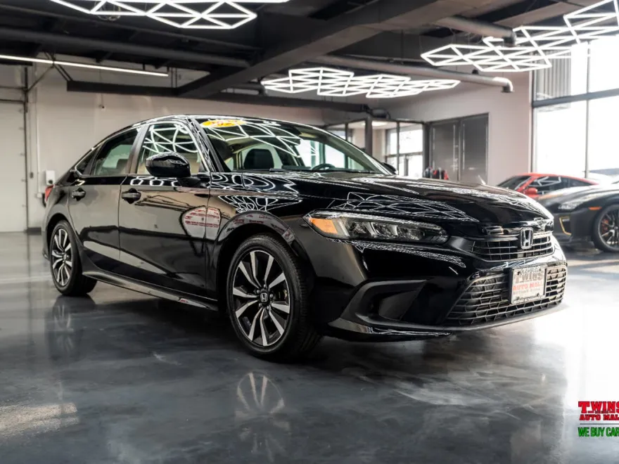 2022 Honda Civic EX photo 1