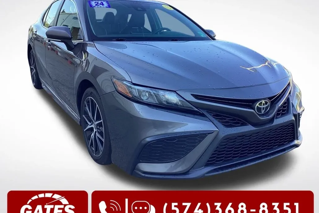 2024 Toyota Camry SE photo 1