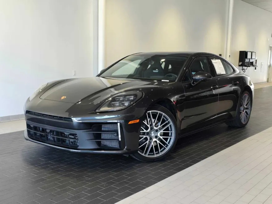 2024 Porsche Panamera Base photo 1