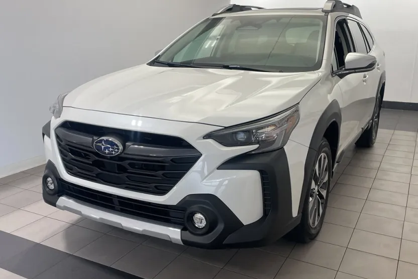 2025 Subaru Outback Touring XT photo 1