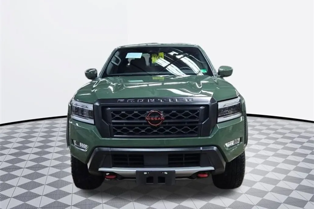 2024 Nissan Frontier PRO-4X photo 1