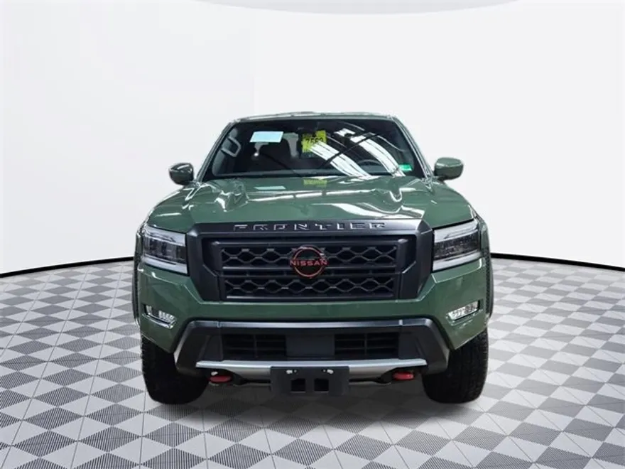 2024 Nissan Frontier PRO-4X photo 1