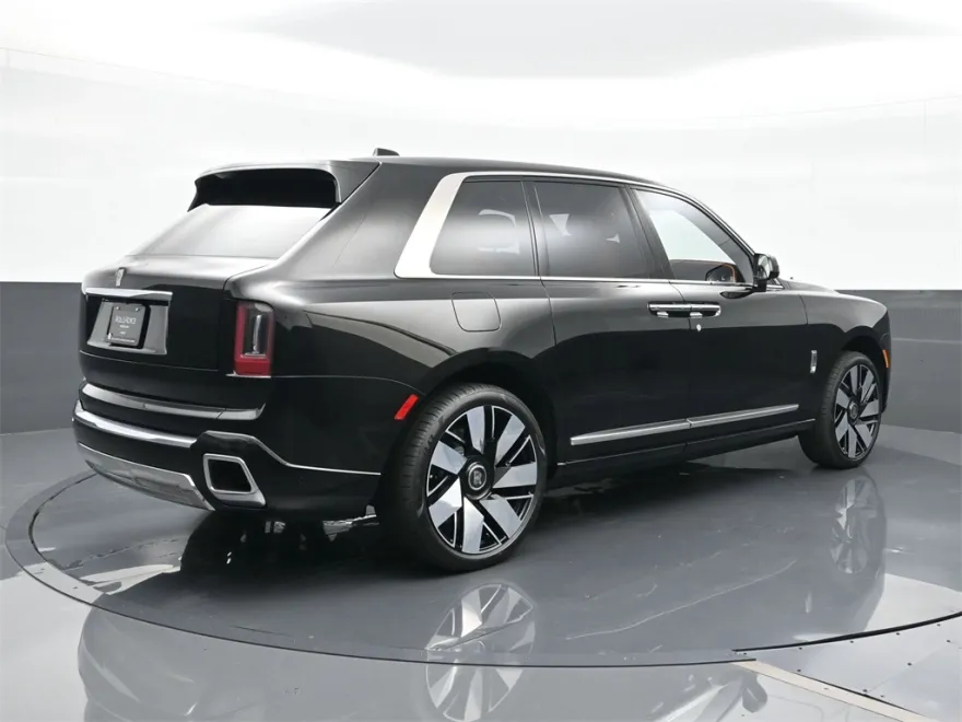 2026 Rolls Royce Cullinan RR photo 1