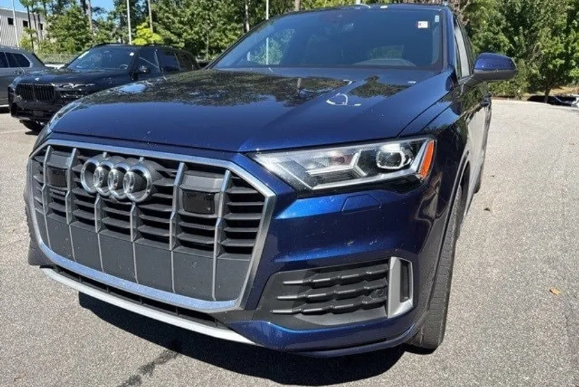2021 Audi Q7 45 Premium Plus photo 1