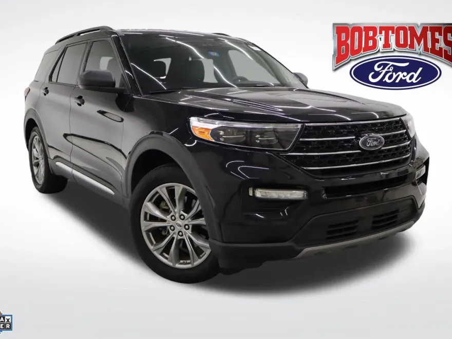 2020 Ford Explorer XLT photo 1