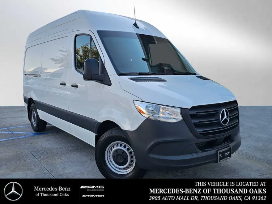 2025 Mercedes Benz Sprinter 2500 Standard Roof photo 1