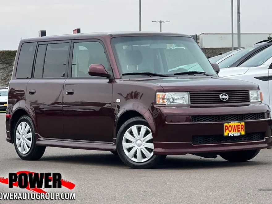 2005 Scion xB Base photo 1