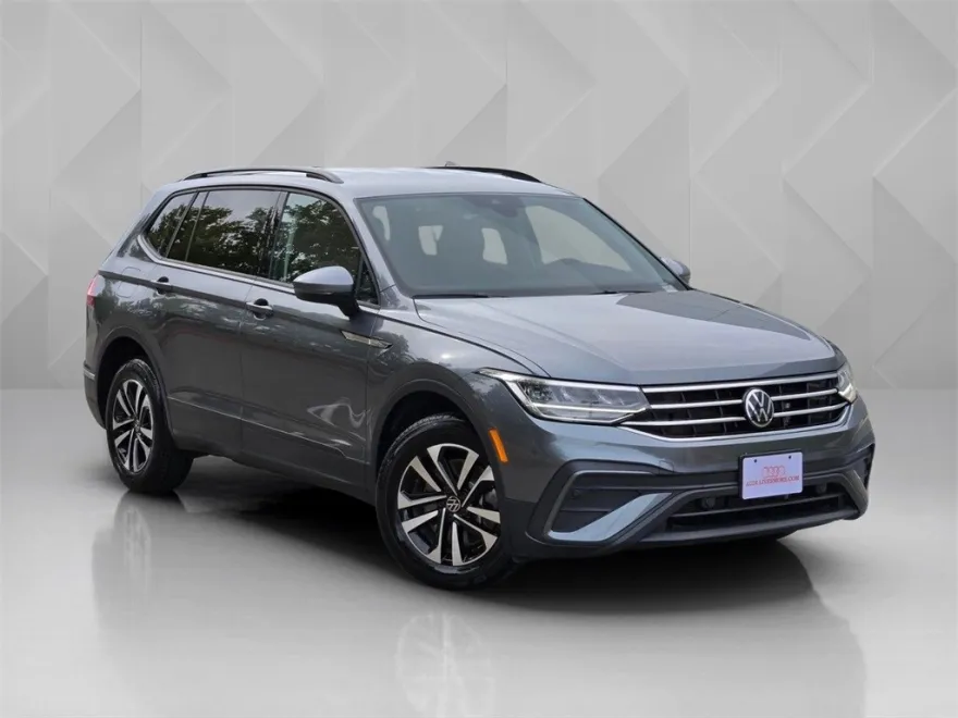 2024 Volkswagen Tiguan S photo 1