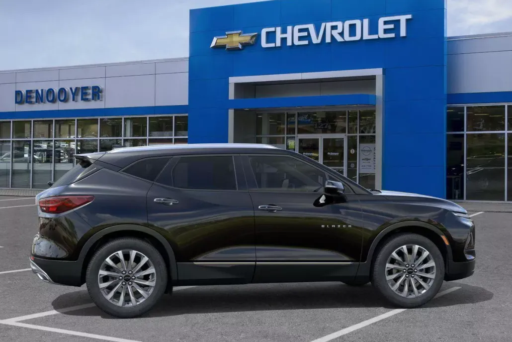 2025 Chevrolet Blazer Premier photo 1