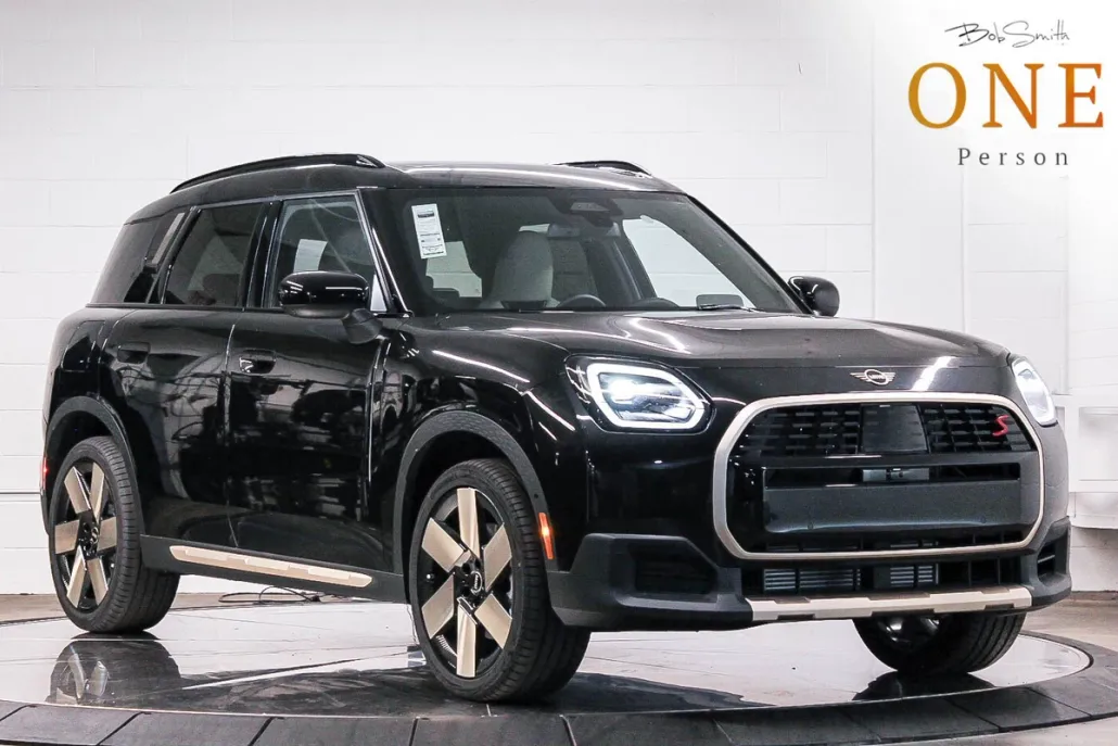 2025 Mini Countryman S ALL4 Iconic photo 1