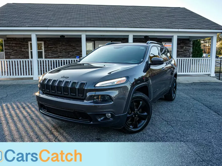 2016 Jeep Cherokee Latitude photo 1