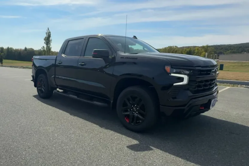 2026 Chevrolet Silverado 1500 RST photo 1