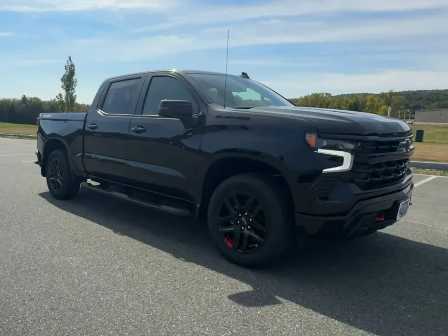 2026 Chevrolet Silverado 1500 RST photo 1