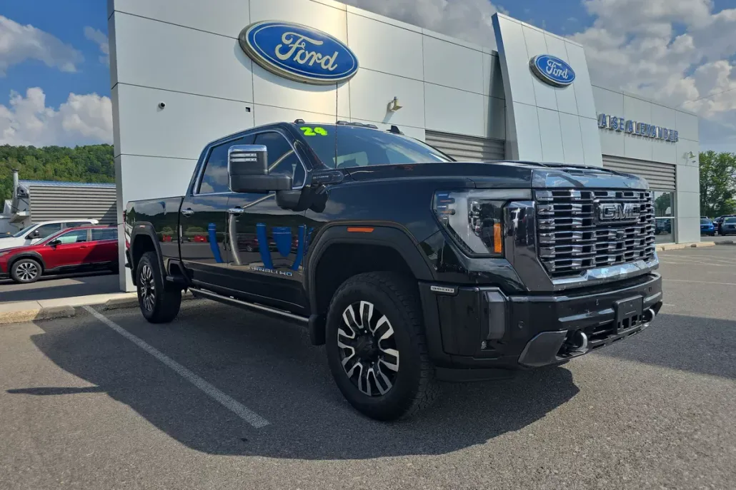 2024 Gmc Sierra 3500 HD Denali Ultimate photo 1