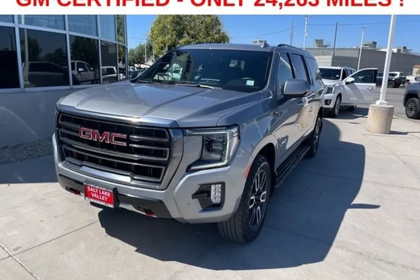2023 Gmc Yukon XL AT4 photo 1