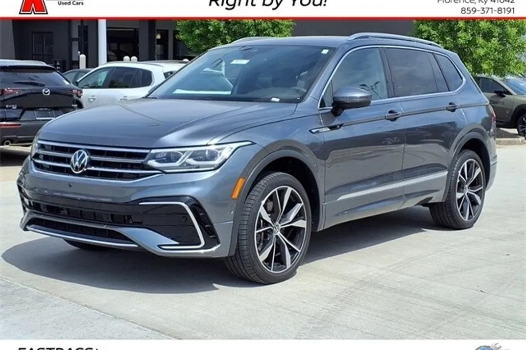 2023 Volkswagen Tiguan SEL R-Line Black photo 1