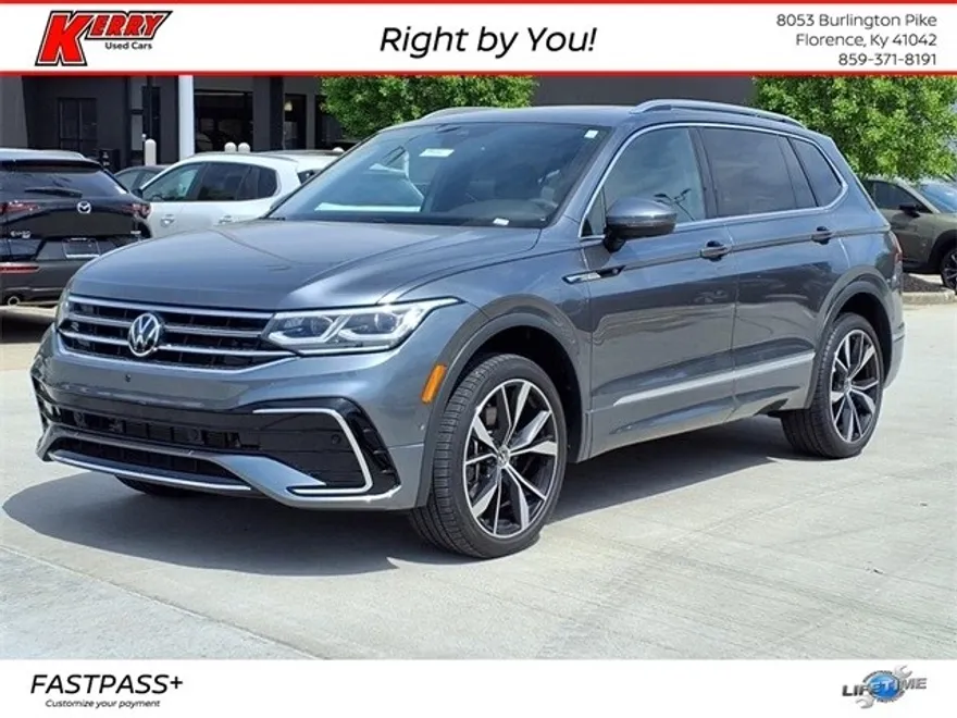 2023 Volkswagen Tiguan SEL R-Line Black photo 1