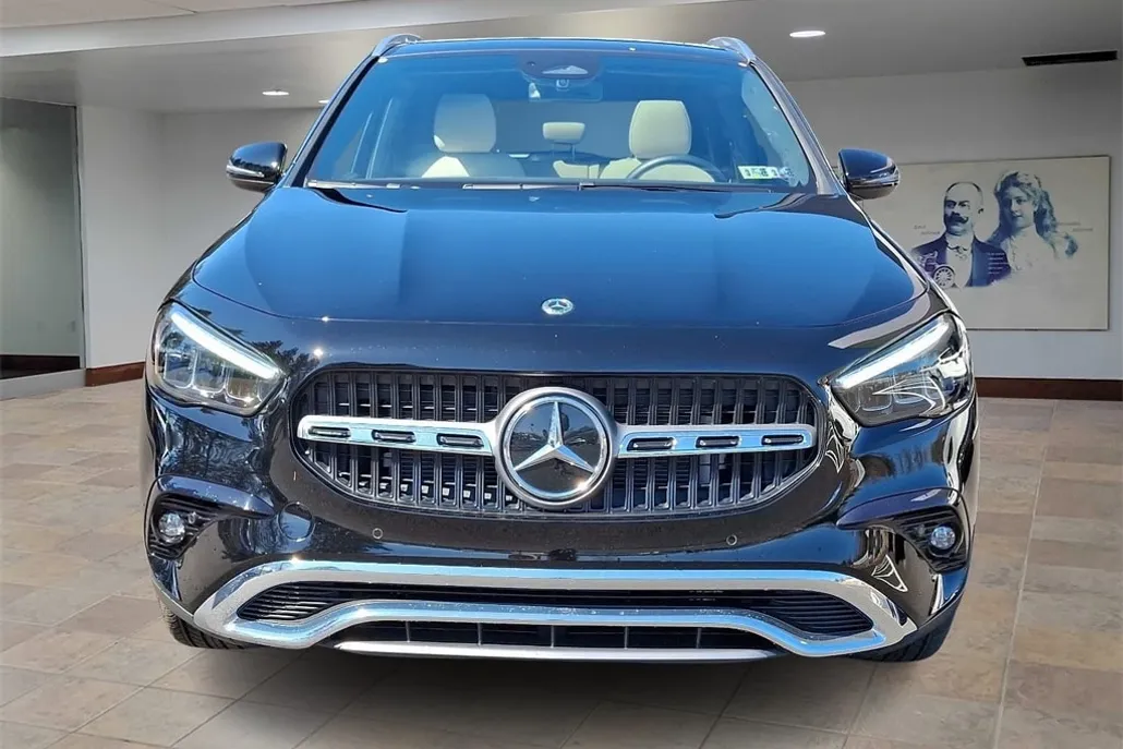 2025 Mercedes Benz GLA 250 4MATIC photo 1